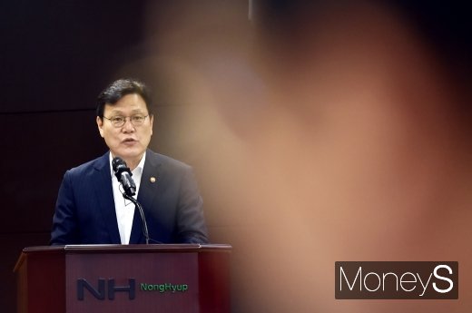 [머니S포토] 모두발언하는 최종구 위원장