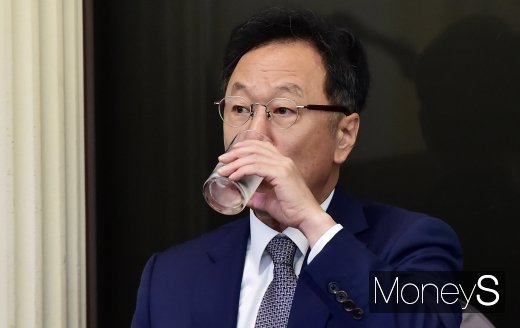 [머니S포토] 인보사 관련 기자회견 이우석, 갈증 해소 되지 않는 목마름