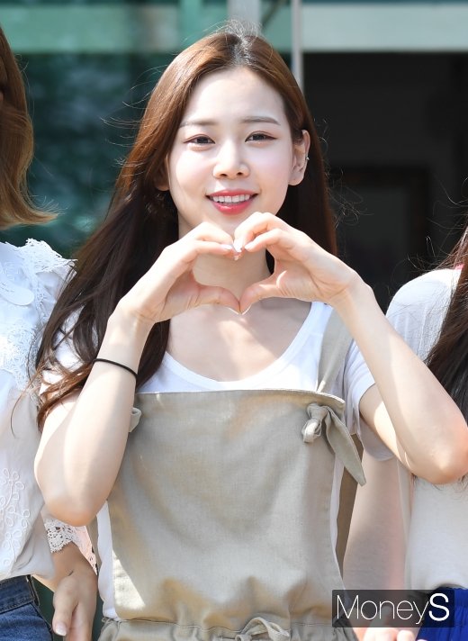 [머니S포토] 강예슬 '제 마음이에요~'