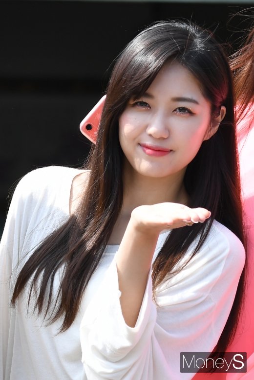 [머니S포토] 정다경 '예쁜 미모 활짝'