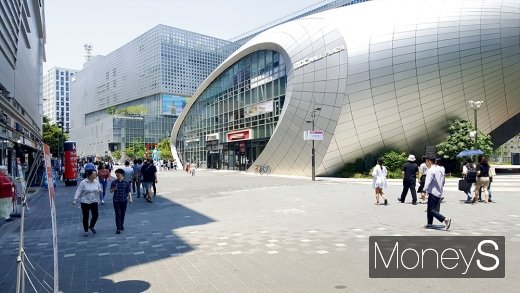 상암 MBC 사옥 앞. /사진=김창성 기자