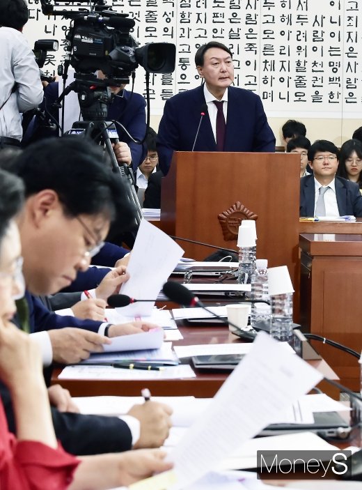 [머니S포토] 윤석열 후보자, 