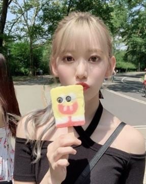 사쿠라. /사진=아이즈원 인스타그램 캡처