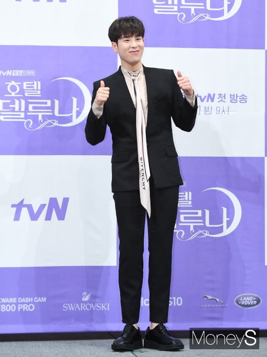 [머니S포토] 블락비 피오, 여심 훔치는 훈훈한 비주얼