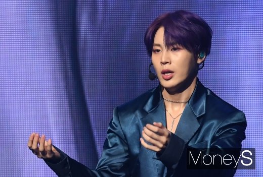 [머니S포토] '워너원 출신' 하성운, 시선 잡는 외모