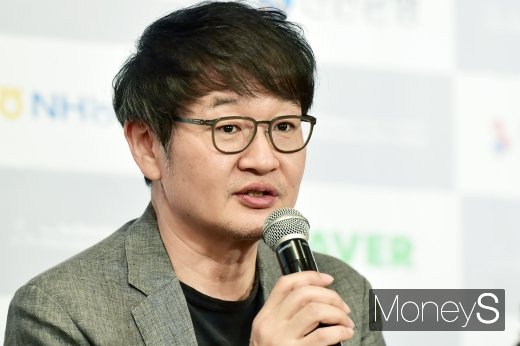 [머니S포토] 제천국제음악영화제 소개하는 허진호 집행위원장