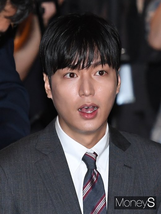 [머니S포토] 이민호, 입이 쩍 벌어지는 외모