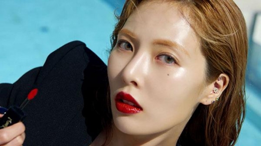 현아, 섹시한 레드립 '상상력 자극'