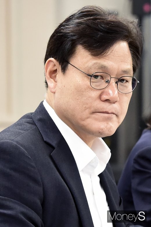 [머니S포토] 최종구 금융위원장, 