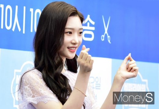 [머니S포토] 다이아 정채연,  '세빌리아의 마스코트'