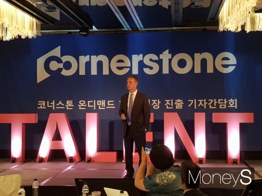 애덤 밀러 코너스톤 온디맨드 CEO가 12일 한국시장 진출 기자간담회를 진행하고 있다./사진=심혁주 기자
