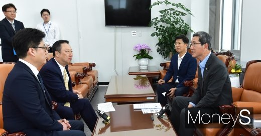 [머니S포토] 대한상의, 스타트업 관련 환노위원장 예방