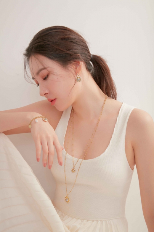 ©스와로브스키(SWAROVSKI)
