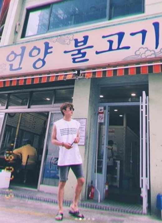유노윤호, 친구들과 부산여행 '시원한 바캉스룩'