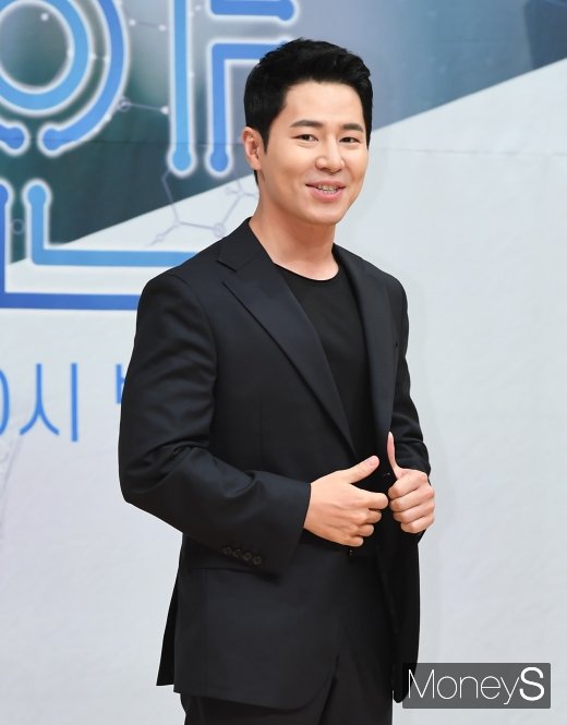 [머니S포토] 이규형 '해롱이 잊어주세요~'