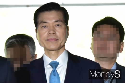 [머니S포토] 김태한 삼바 대표 영장실질심사 출석