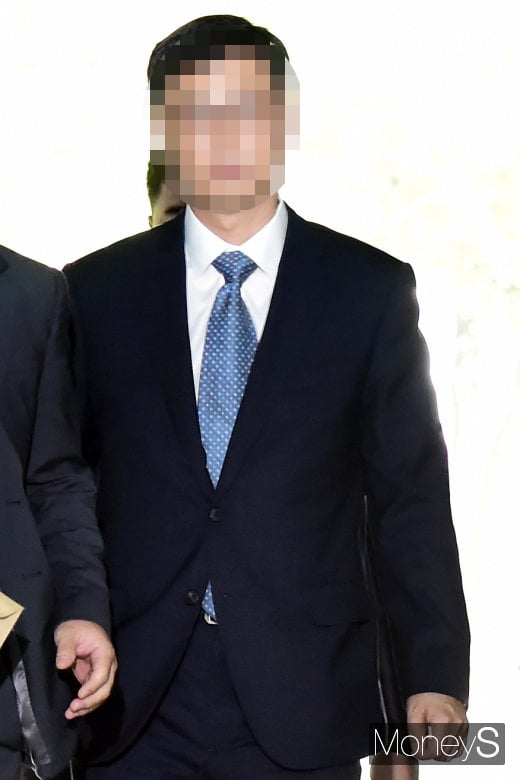 [머니S포토] 삼바 분식회계 영장심사 출석한 심 모 상무