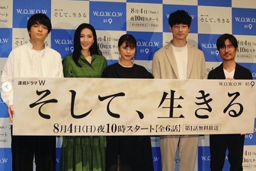 강지영, 성숙미 물씬 풍기는 근황