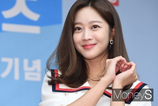 [머니S포토] 조보아 '사랑스러운 공감요정'
