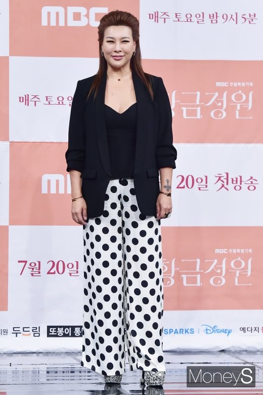 [머니S포토] 황금정원 정영주, '남다른 포스'