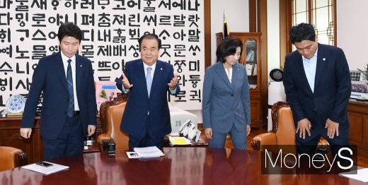 [머니S포토] 무거운 분위기의 교선단체 원내대표 회동