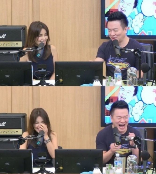신애라 김태균. /사진=SBS 보이는라디오 방송화면 캡처