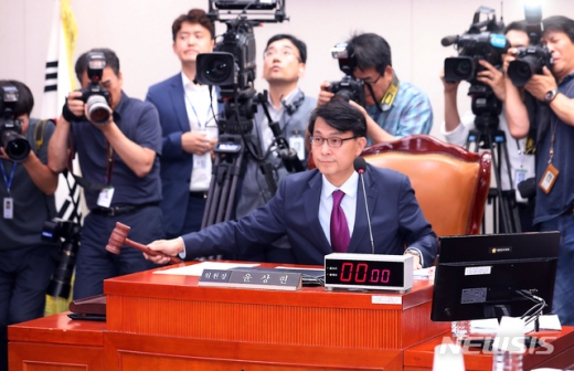 국회 외통위 결의안 채택. /사진=뉴시스  