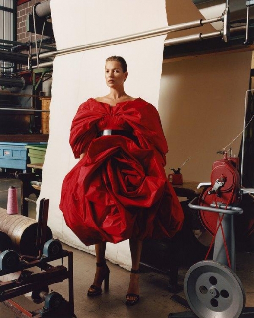 알렉산더 맥퀸, 모델 케이트 모스와 함께 한 '2019 AW 광고 캠페인' 공개
