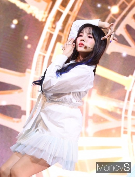 [머니S포토] 공원소녀 소소 '얼굴에 묻은 예쁨'
