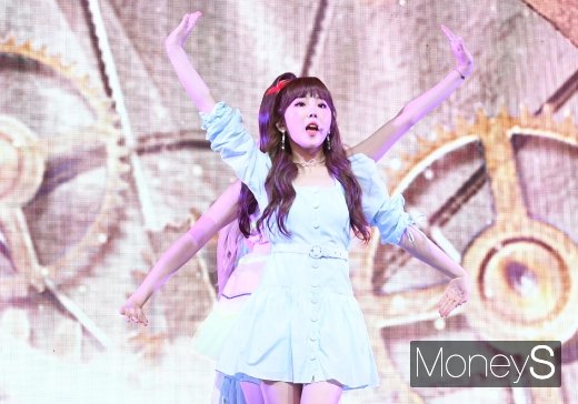 [머니S포토] 공원소녀 서경, 파워풀한 퍼포먼스