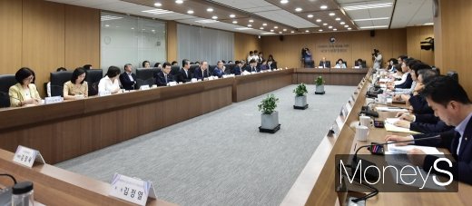 [머니S포토] 제3차로 접어든 미세먼지 국가기후환경회의