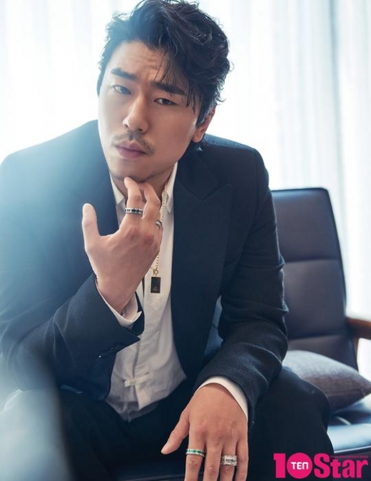 [★화보] 이시언, 야성적인 남성미 발산