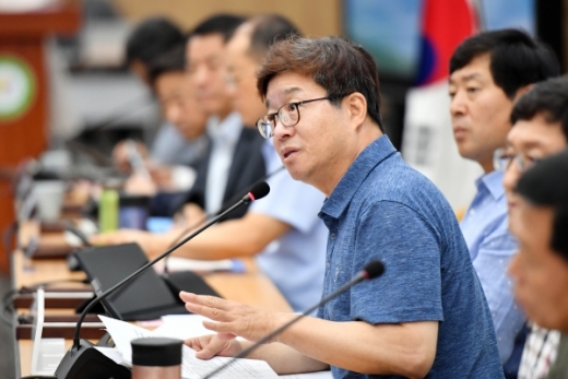 염태영 시장 ‘확대간부회의’에서 일본제품 불매운동 적극 참여 당부. / 사진제공=수원시
