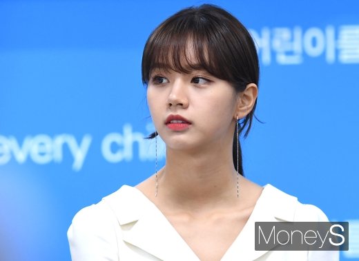 [머니S포토] 혜리 '얼굴에 잔뜩 묻은 예쁨'