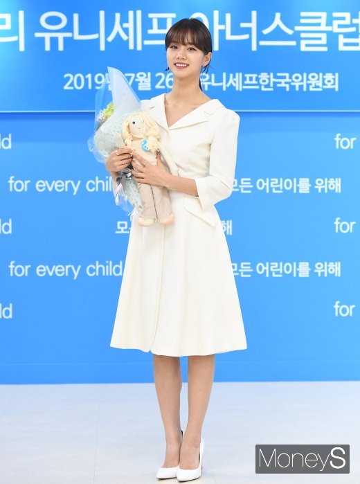 [머니S포토] 혜리, 순백의 아름다운 자태