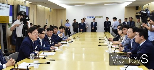 [머니S포토] 이재명 지사, 미군공여지 국가주도개발 추진 박차