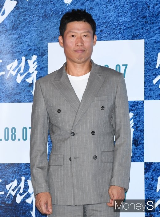 [머니S포토] 유해진, 짧은 헤어스타일도 완벽 소화