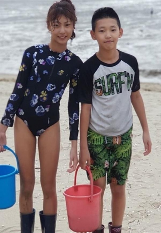 '송종국 자녀' 송지아 송지욱, 자월도 모래사장서 즐거운 시간