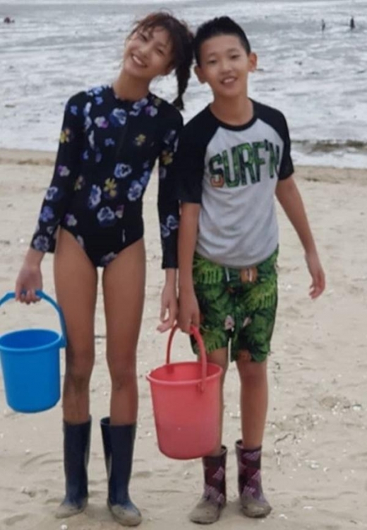 '송종국 자녀' 송지아 송지욱, 자월도 모래사장서 즐거운 시간