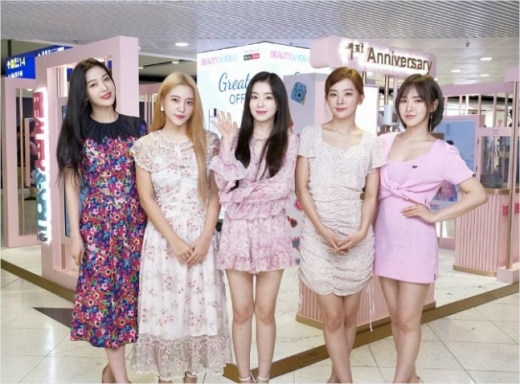 신라면세점, 홍콩공항 진출 1년… '레드벨벳 현지 콘서트' 개최