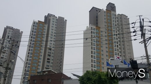 청량리역 인근의 한 아파트 단지. /사진=김창성 기자