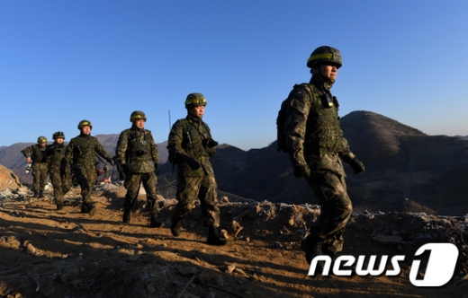 강원도 철원 중부전선에서 현장검증반. /사진=뉴스1    