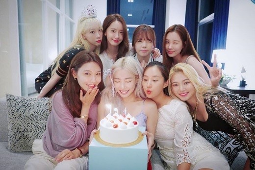 소녀시대 완전체. /사진=티파니 인스타그램 캡처   