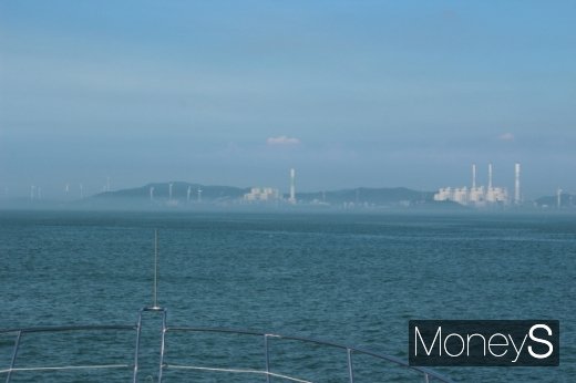[머니S포토] 슈퍼요트서 본 인천 영흥도