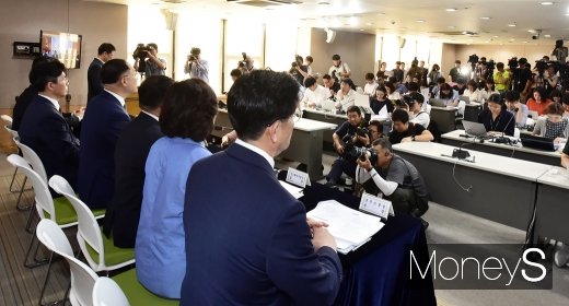 [머니S포토] 일 수출규제 보복조치에 대한 정부 대응에 쏠린 이목
