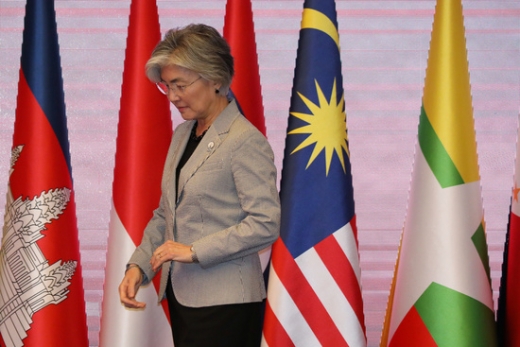 강경화 외교부 장관. /사진=로이터