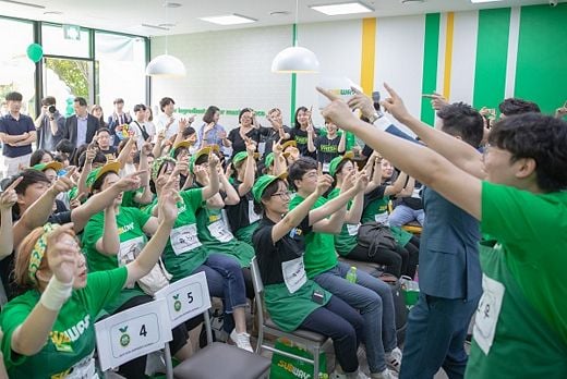 샌드위치 아티스트, 커피 앰배서더, 프레시 매니저... 호칭이 인식을 바꾼다
