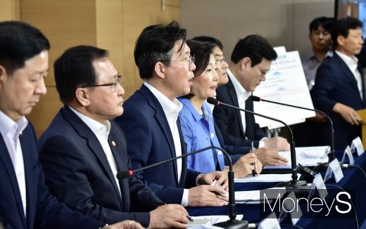 [머니S포토] 성윤모 장관, 