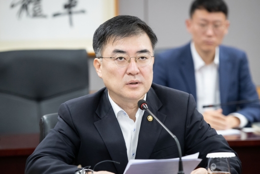 손병두 금융위원회 부위원장이 5일 서울 종로구 정부서울청사 금융위원회에서 열린 '금융상황 점검회의'에서 모두발언을 하고 있다. /사진=금융위원회