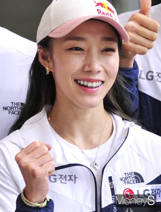 [머니S포토] 김자인 '암벽여제'의 환한 미소